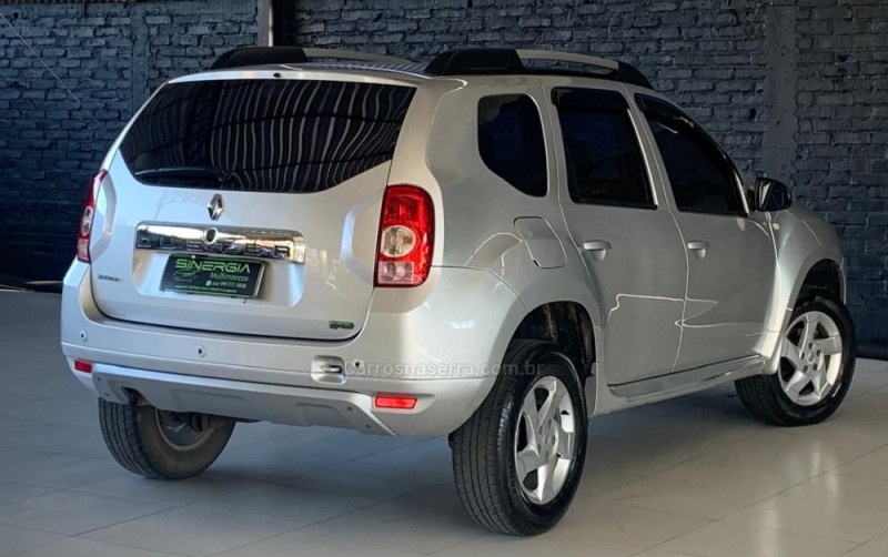 DUSTER 1.6 DYNAMIQUE 4X2 16V FLEX 4P MANUAL - 2013 - CAXIAS DO SUL