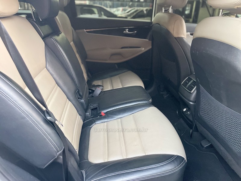 SORENTO 3.3 EX V6 24V GASOLINA 4P 7 LUGARES AUTOMATICO - 2018 - CAMPO BOM