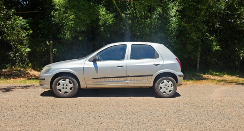 CELTA 1.0 MPFI LIFE 8V FLEX 4P MANUAL - 2012 - IVOTI