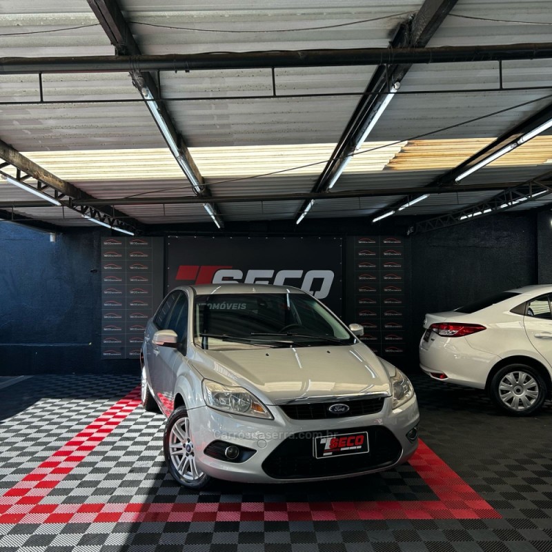 FOCUS 2.0 GHIA SEDAN 16V GASOLINA 4P MANUAL - 2012 - PASSO FUNDO