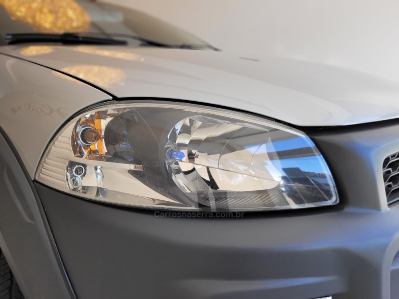 STRADA 1.4 MPI HARD WORKING CD 8V FLEX 3P MANUAL - 2015 - CANELA