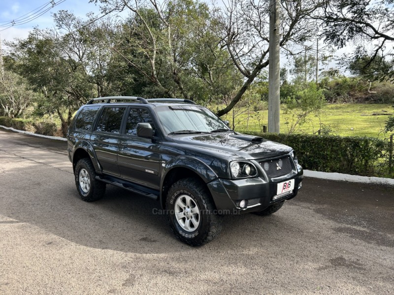 PAJERO SPORT 3.5 HPE 4X4 V6 24V GASOLINA 4P AUTOMÁTICO - 2007 - NOVA PRATA