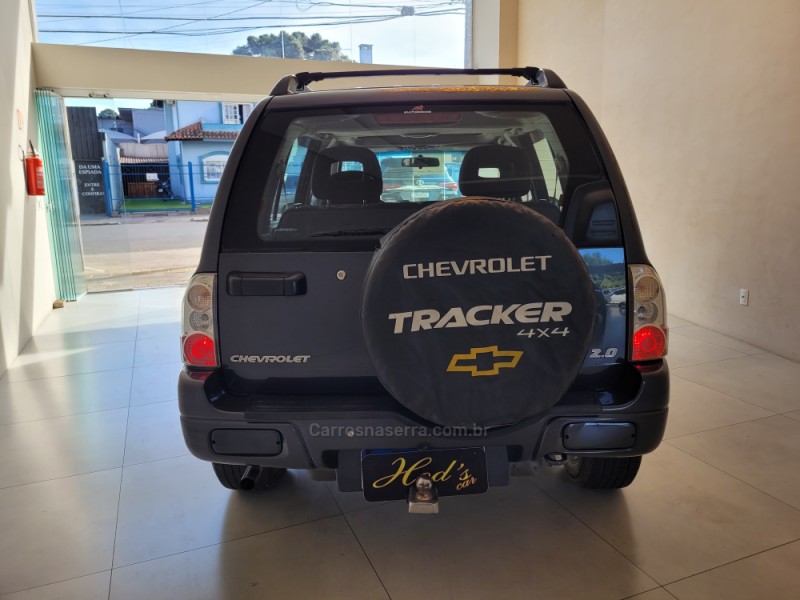 TRACKER 2.0 4X4 16V GASOLINA 4P MANUAL - 2009 - CANELA