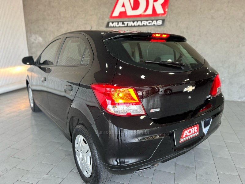 ONIX 1.0 MPFI LS 8V FLEX 4P MANUAL - 2016 - CAXIAS DO SUL