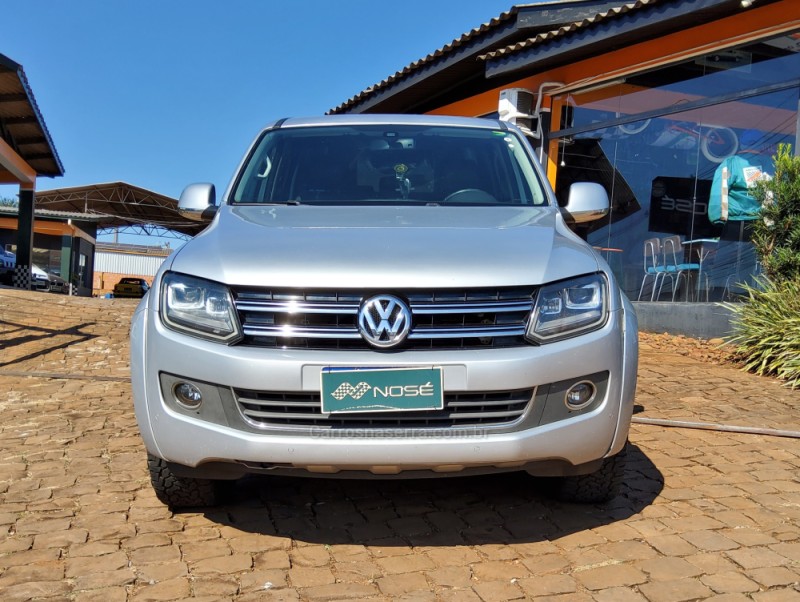 AMAROK 2.0 HIGHLINE 4X4 CD 16V TURBO INTERCOOLER DIESEL 4P AUTOMÁTICO - 2016 - NãO-ME-TOQUE