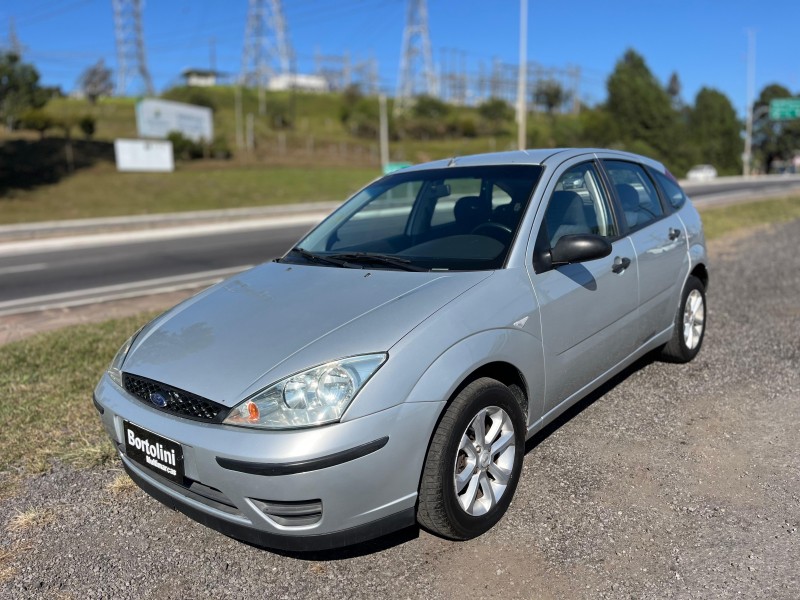 FOCUS 1.6 GL 8V GASOLINA 4P MANUAL - 2006 - FARROUPILHA