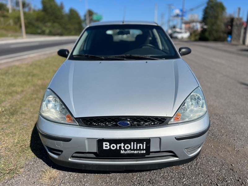 FOCUS 1.6 GL 8V GASOLINA 4P MANUAL - 2006 - FARROUPILHA