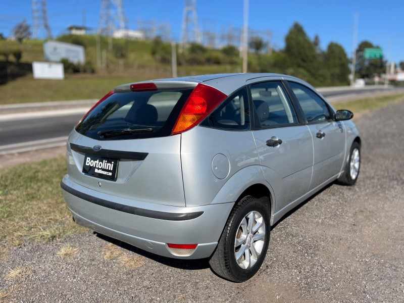 FOCUS 1.6 GL 8V GASOLINA 4P MANUAL - 2006 - FARROUPILHA
