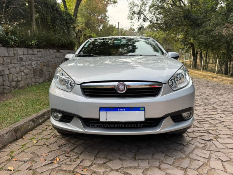 GRAND SIENA 1.6 MPI ESSENCE 16V FLEX 4P AUTOMATIZADO - 2013 - NOVA PETRóPOLIS