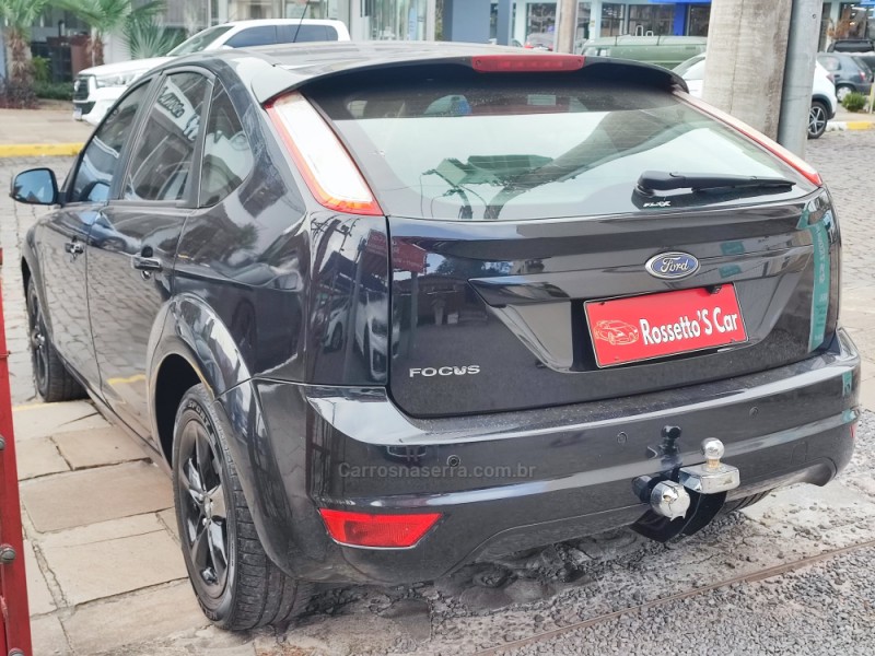 FOCUS 1.6 GLX 16V FLEX 4P MANUAL - 2012 - FARROUPILHA