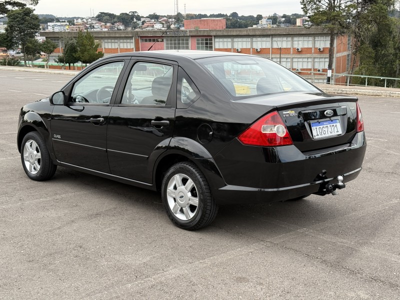 FIESTA 1.0 MPI SEDAN 8V FLEX 4P MANUAL - 2010 - CAXIAS DO SUL