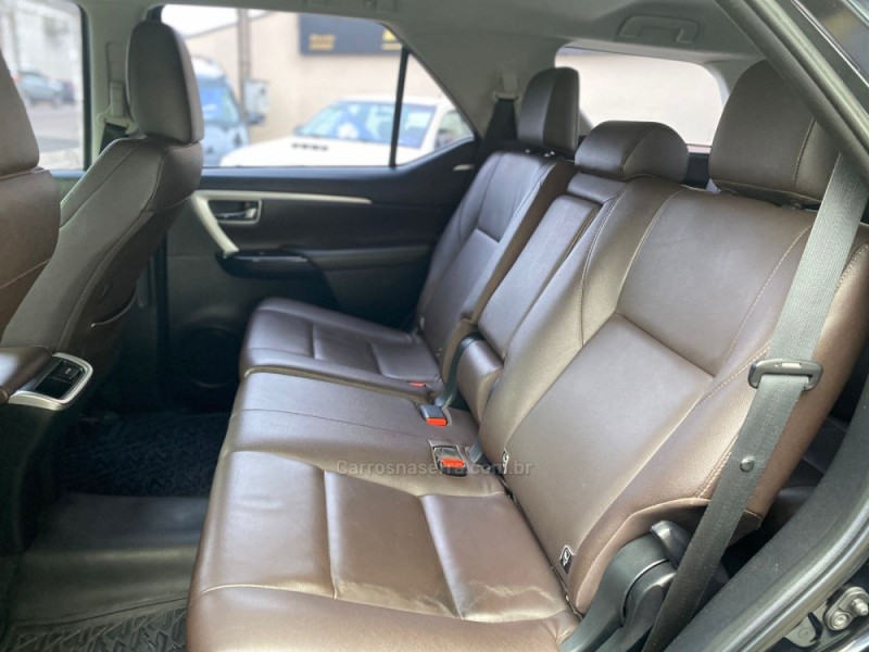 HILUX SW4 2.8 SRX 4X4 7 LUGARES 16V TURBO INTERCOOLER DIESEL 4P AUTOMÁTICO - 2018 - BENTO GONçALVES