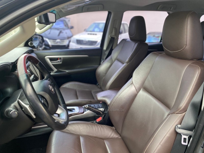 HILUX SW4 2.8 SRX 4X4 7 LUGARES 16V TURBO INTERCOOLER DIESEL 4P AUTOMÁTICO - 2018 - BENTO GONçALVES