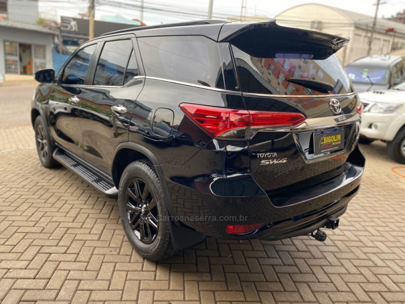 HILUX SW4 2.8 SRX 4X4 7 LUGARES 16V TURBO INTERCOOLER DIESEL 4P AUTOMÁTICO - 2018 - BENTO GONçALVES