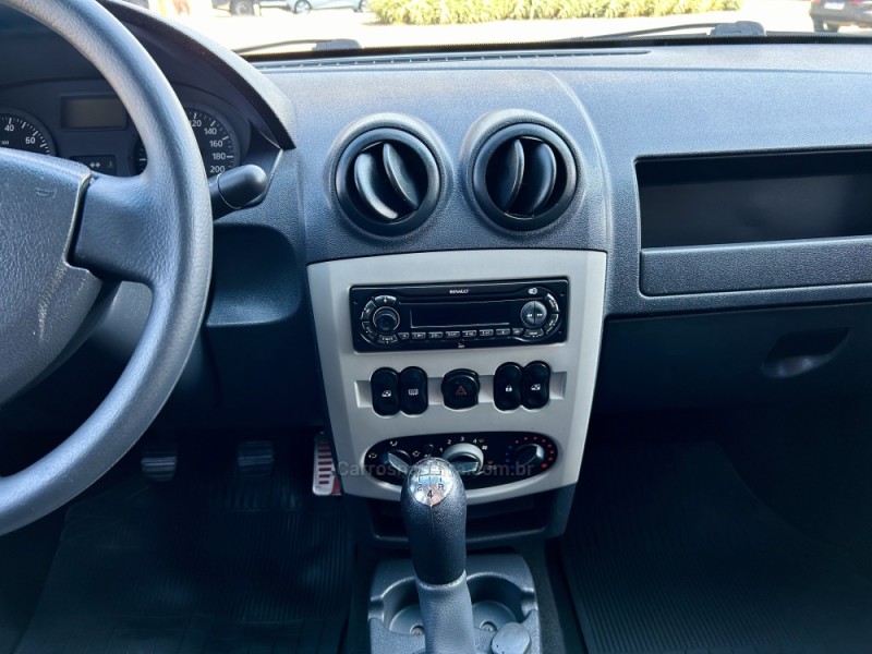 LOGAN 1.6 EXPRESSION 8V FLEX 4P MANUAL - 2009 - NOVO HAMBURGO