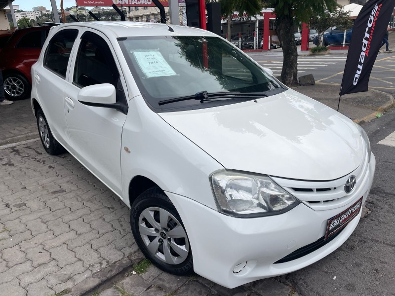 ETIOS 1.3 X 16V FLEX 4P MANUAL