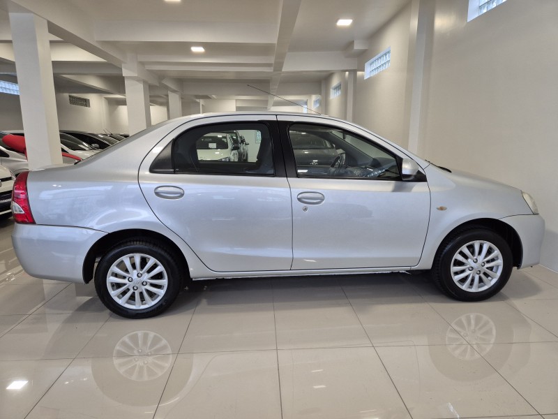 ETIOS 1.5 XLS SEDAN 16V FLEX 4P MANUAL - 2014 - BENTO GONçALVES