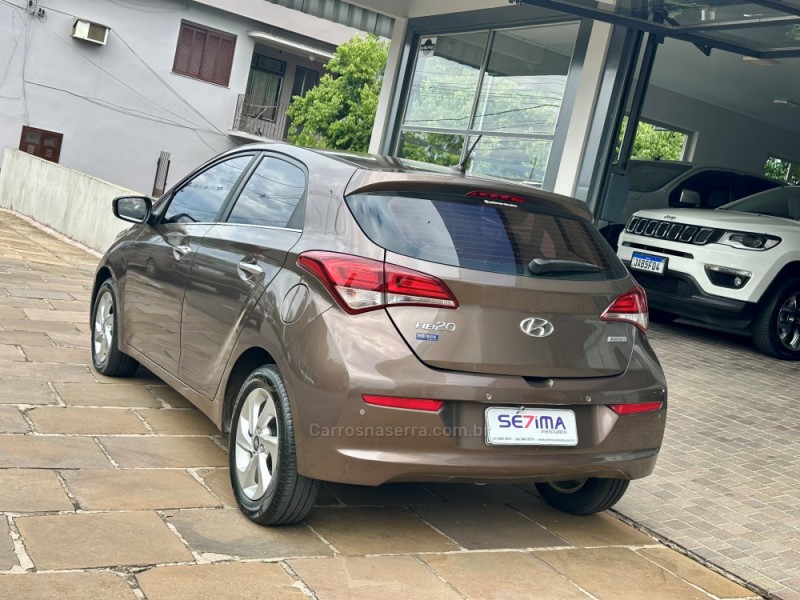 HB20 1.6 PREMIUM 16V FLEX 4P AUTOMÁTICO - 2016 - GUAPORé