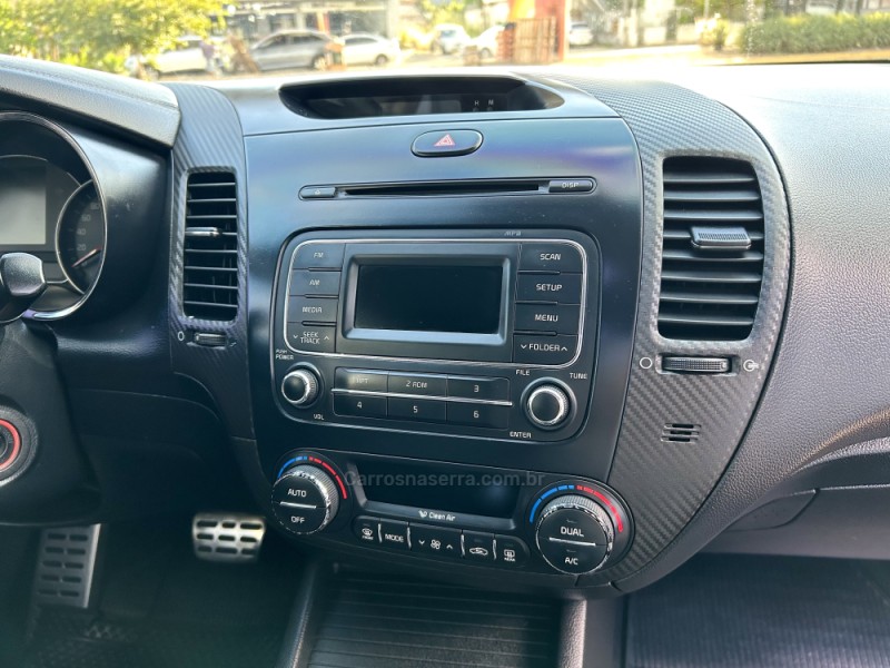 CERATO 1.6 SX3 16V FLEX 4P AUTOMÁTICO - 2014 - NOVO HAMBURGO