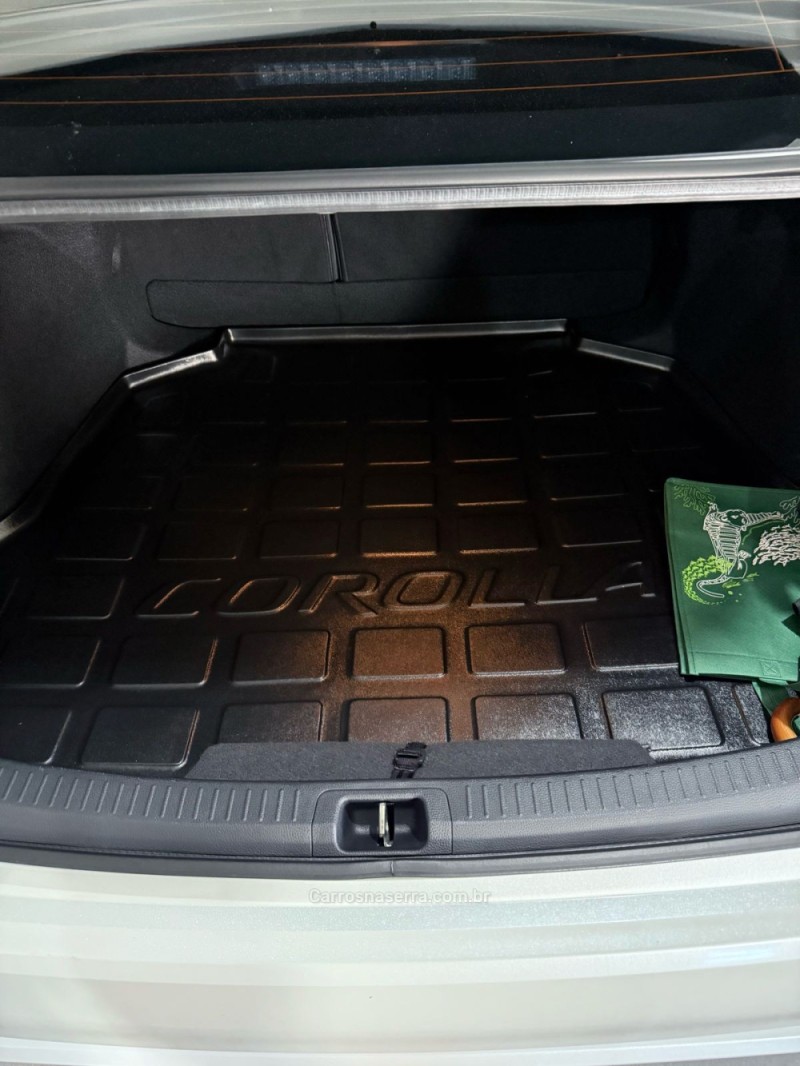 COROLLA 2.0 XEI 16V FLEX 4P AUTOMÁTICO - 2022 - CAXIAS DO SUL