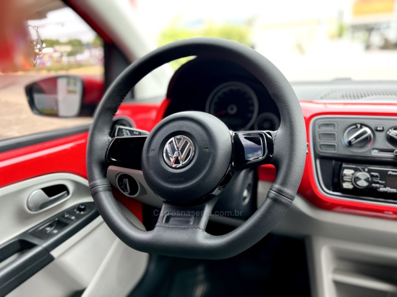 UP 1.0 MPI HIGH UP 12V FLEX 4P AUTOMATIZADO - 2015 - NOVO HAMBURGO