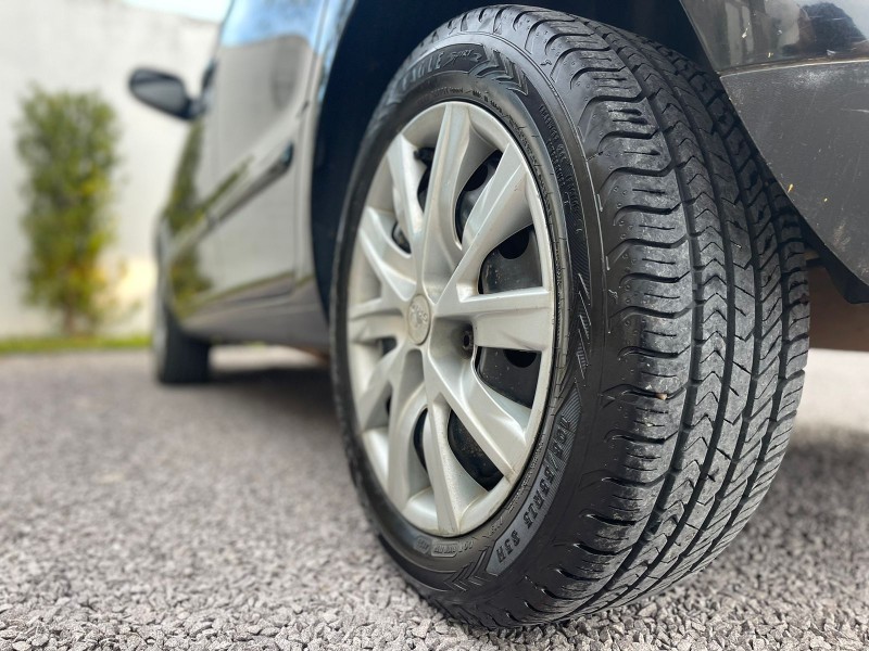 FOX 1.6 MI PLUS 8V FLEX 4P MANUAL - 2009 - CAXIAS DO SUL
