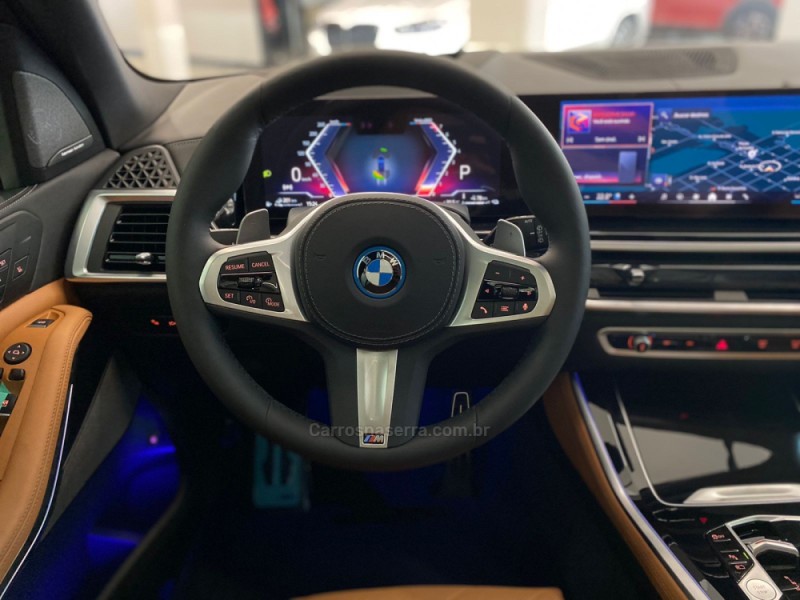 X5 3.0 XDRIVE50E TURBO M SPORT HÍBRIDO 4P AUTOMÁTICO - 2025 - FLORES DA CUNHA