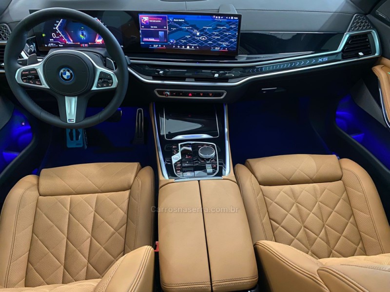 X5 3.0 XDRIVE50E TURBO M SPORT HÍBRIDO 4P AUTOMÁTICO - 2025 - FLORES DA CUNHA
