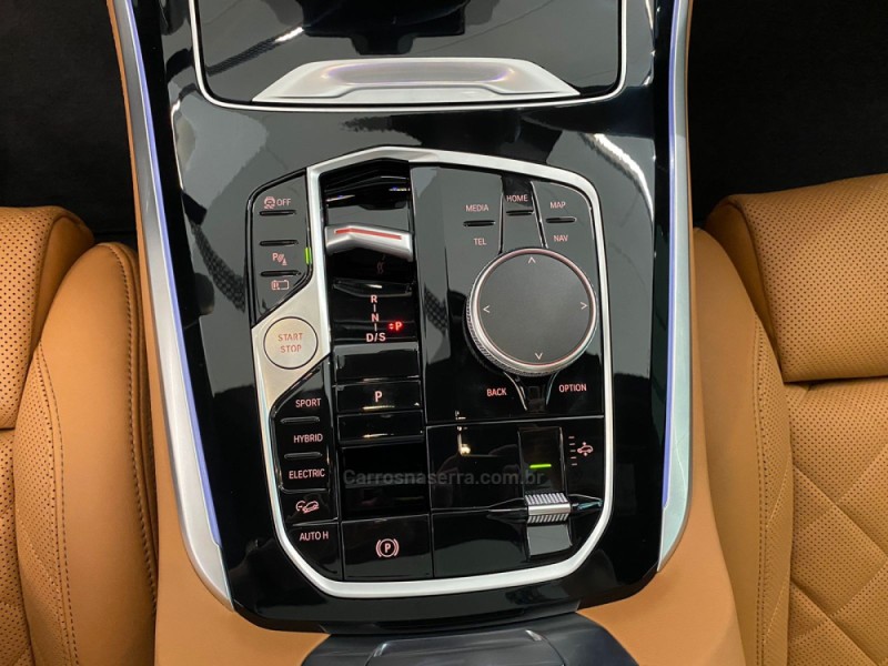 X5 3.0 XDRIVE50E TURBO M SPORT HÍBRIDO 4P AUTOMÁTICO - 2025 - FLORES DA CUNHA