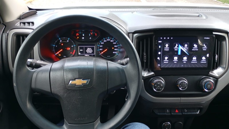 S10 2.8 LS 4X2 CD 16V TURBO DIESEL 4P MANUAL - 2020 - FARROUPILHA