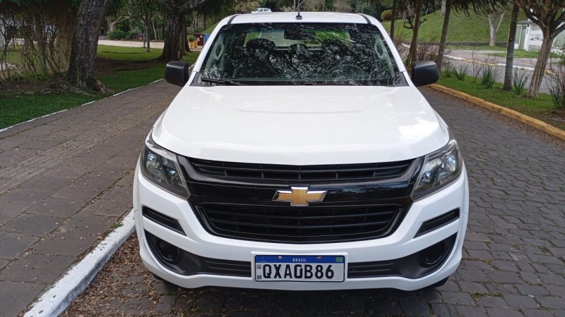 S10 2.8 LS 4X2 CD 16V TURBO DIESEL 4P MANUAL - 2020 - FARROUPILHA