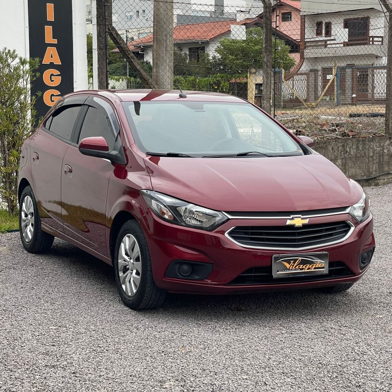 ONIX 1.4 MPFI LT 8V FLEX 4P MANUAL - 2018 - CAXIAS DO SUL