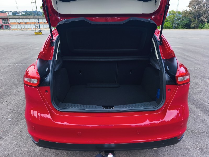 FOCUS 2.0 TITANIUM PLUS HATCH 16V FLEX 4P AUTO - 2016 - CAXIAS DO SUL