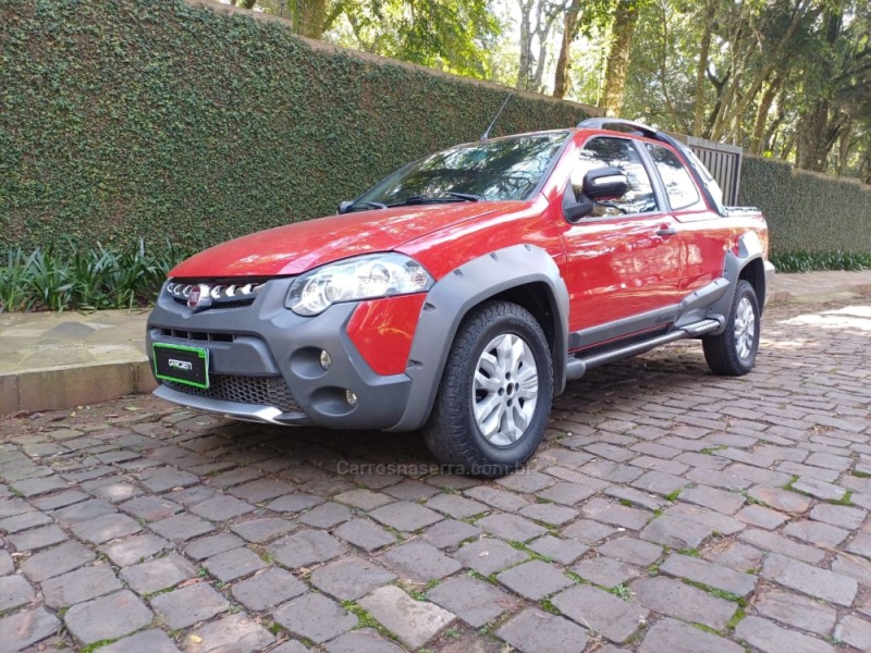 STRADA 1.8 MPI ADVENTURE CD 16V FLEX 2P AUTOMATIZADO - 2013 - PARAí
