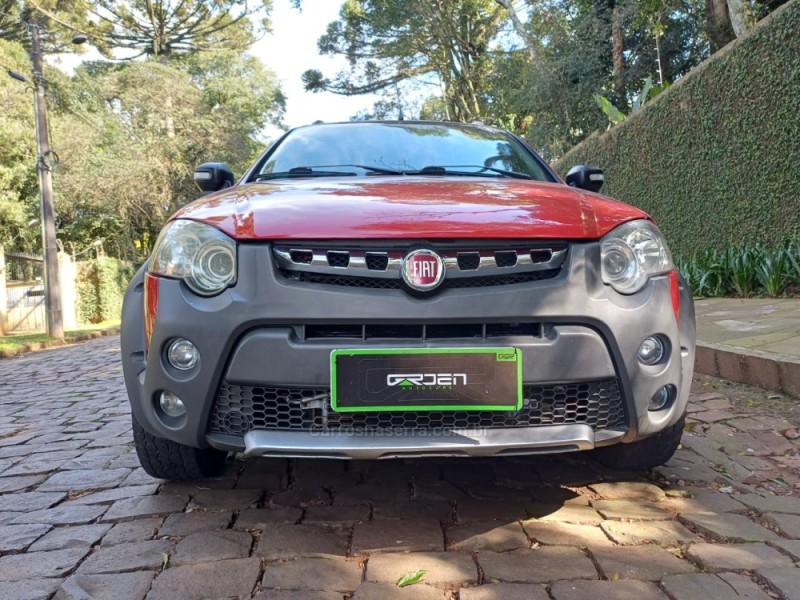 STRADA 1.8 MPI ADVENTURE CD 16V FLEX 2P AUTOMATIZADO - 2013 - PARAí