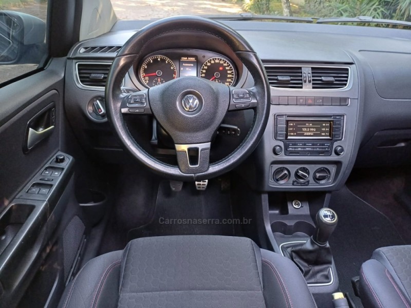 CROSSFOX 1.6 MI FLEX 8V 4P MANUAL - 2014 - PARAí