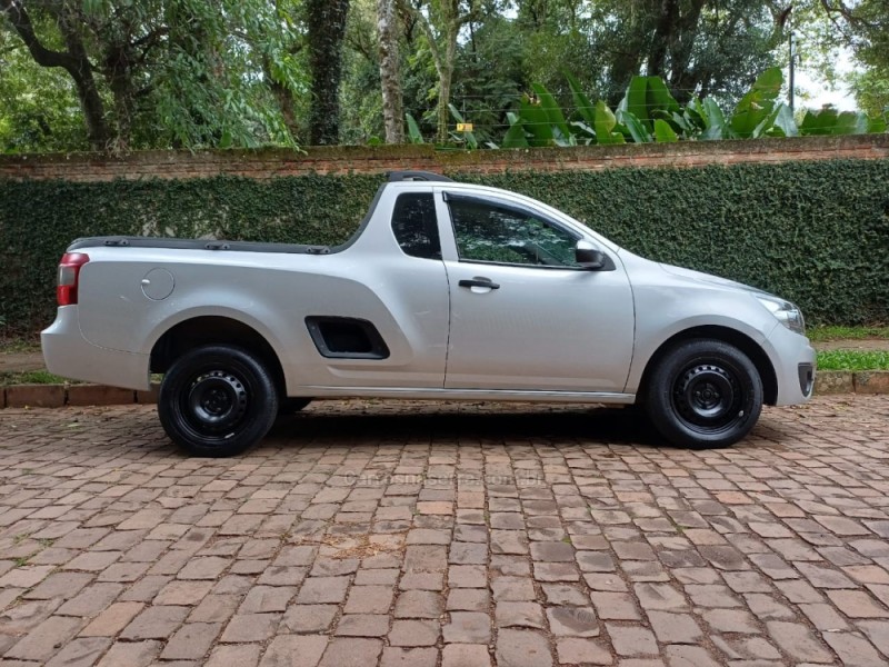 montana 1.4 mpfi ls cs 8v flex 2p manual 2015 parai