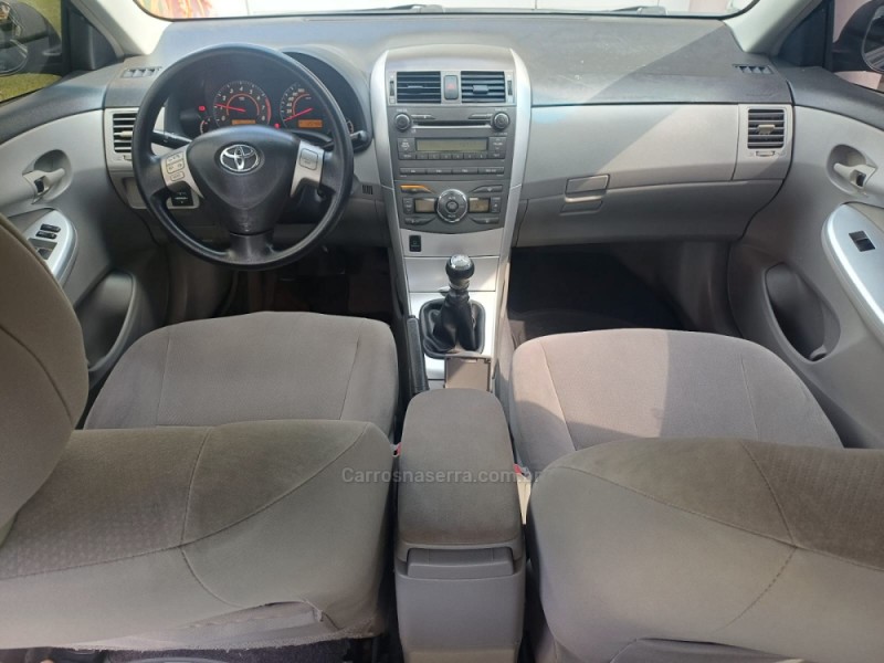 COROLLA 1.8 GLI 16V FLEX 4P MANUAL - 2013 - PARAí
