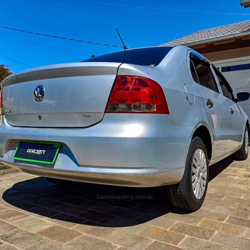 VOYAGE 1.0 I TREND 16V FLEX 4P MANUAL - 2010 - PARAí