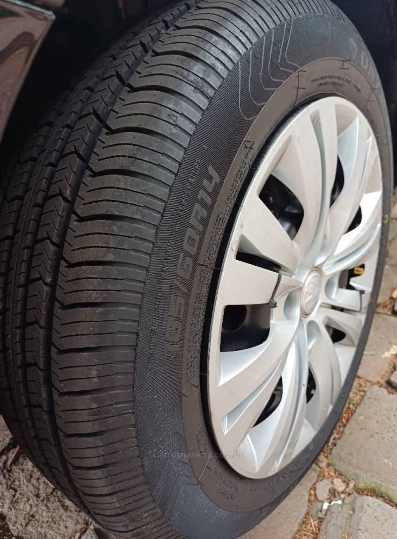 GOL 1.6 MSI TOTALFLEX TRENDLINE 4P MANUAL - 2017 - PARAí