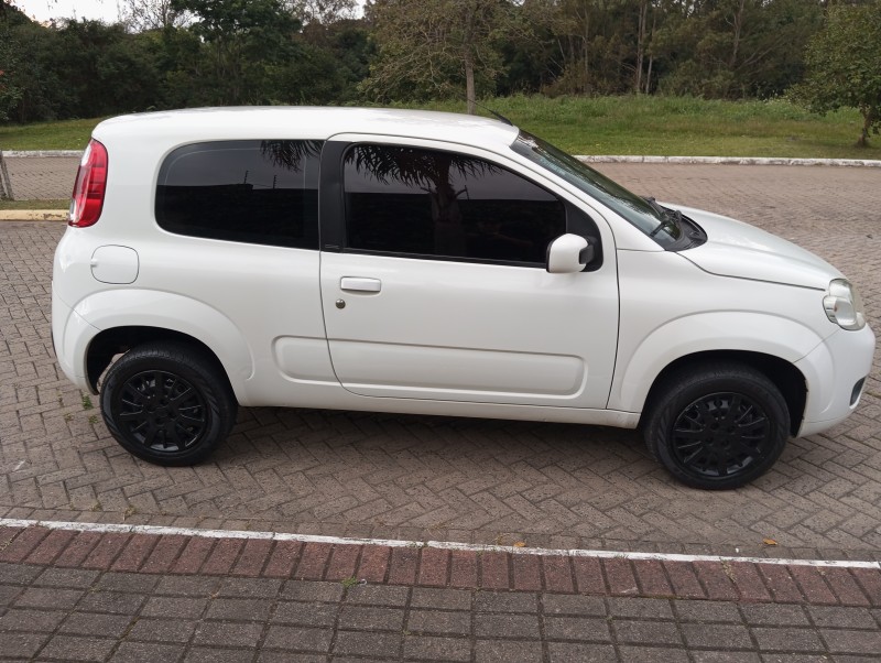 UNO 1.0 EVO VIVACE 8V FLEX 2P MANUAL - 2013 - CAXIAS DO SUL
