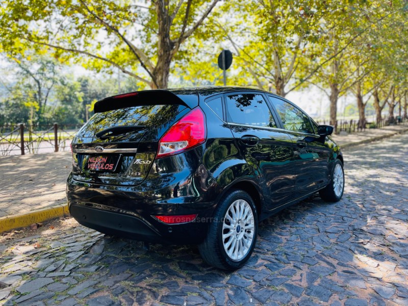 FIESTA 1.6 TITANIUM HATCH 16V FLEX 4P AUTOMÁTICO - 2014 - NOVO HAMBURGO