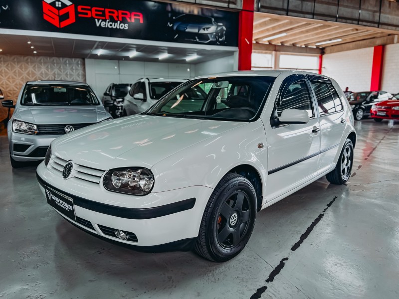 GOLF 1.6 MI BLACK & SILVER 8V GASOLINA 4P MANUAL - 2002 - CAXIAS DO SUL