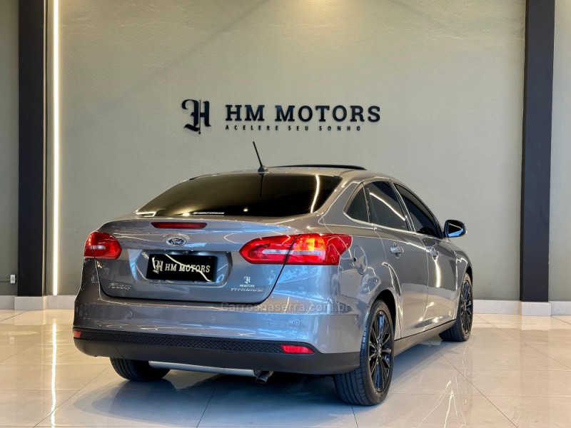 FOCUS 2.0 TITANIUM PLUS 16V FLEX 4P AUTOMÁTICO - 2019 - CAXIAS DO SUL