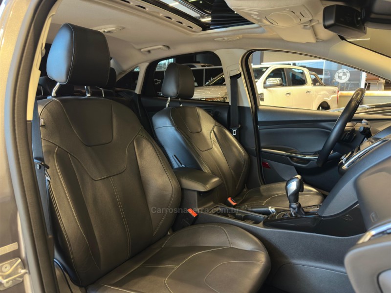 FOCUS 2.0 TITANIUM PLUS 16V FLEX 4P AUTOMÁTICO - 2019 - CAXIAS DO SUL