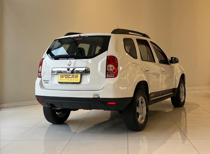 DUSTER 1.6 EXPRESSION 4X2 16V FLEX 4P MANUAL - 2015 - VACARIA