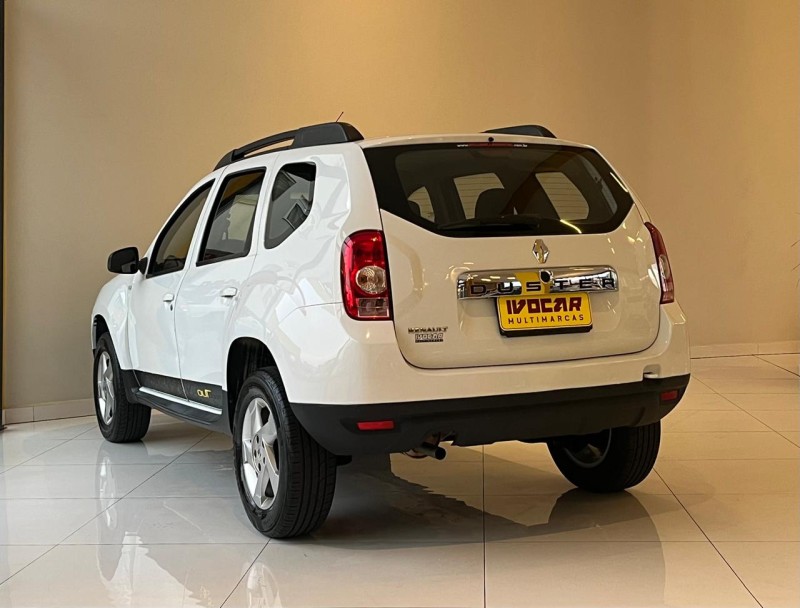 DUSTER 1.6 EXPRESSION 4X2 16V FLEX 4P MANUAL - 2015 - VACARIA