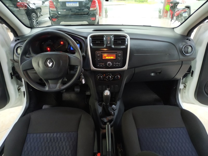SANDERO 1.0 EXPRESSION 16V FLEX 4P MANUAL - 2015 - CAXIAS DO SUL
