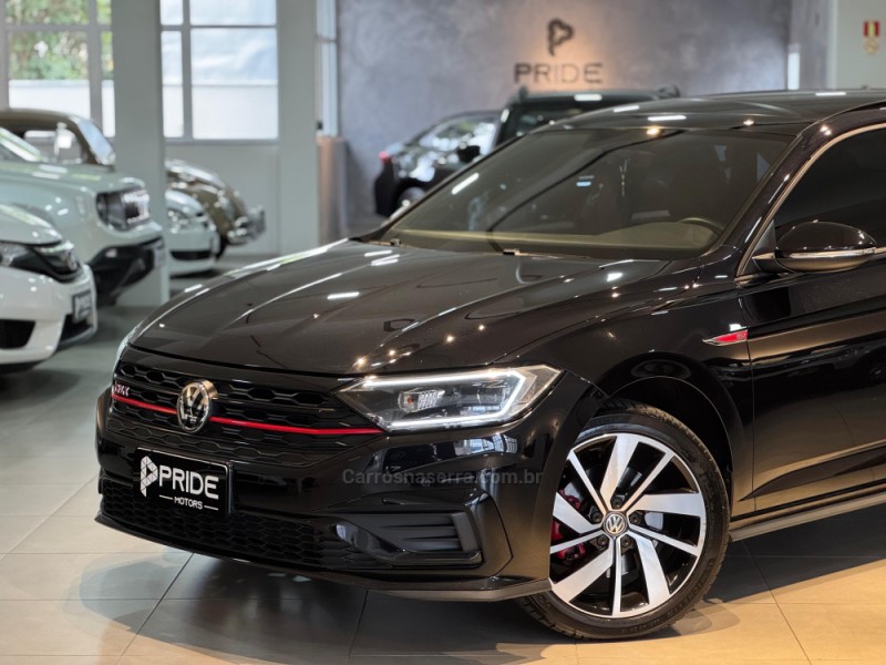 JETTA 2.0 16V TSI GLI 350 GASOLINA 4P AUTOMÁTICO - 2020 - CAXIAS DO SUL