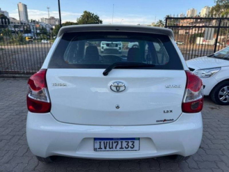 ETIOS 1.3 X 16V FLEX 4P MANUAL - 2014 - CAXIAS DO SUL